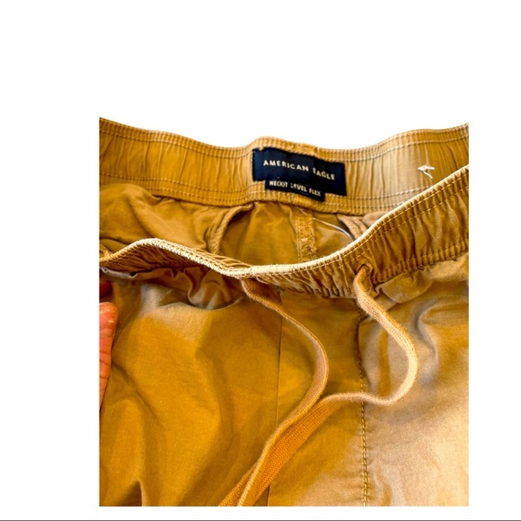 American Eagle • Khaki Pants • Tan • Men’s Size Small • Great Condition - Picture 2 of 2